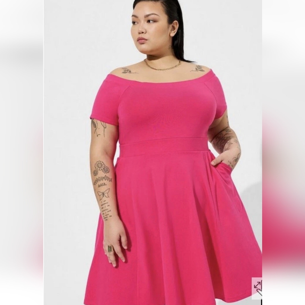 4x [Torrid] Pink Off Shoulder Dress B1
